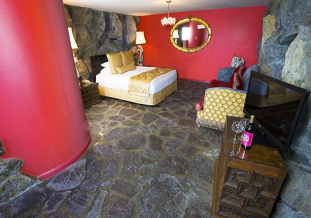 סן לואיס אוביספו Madonna Inn מראה חיצוני תמונה