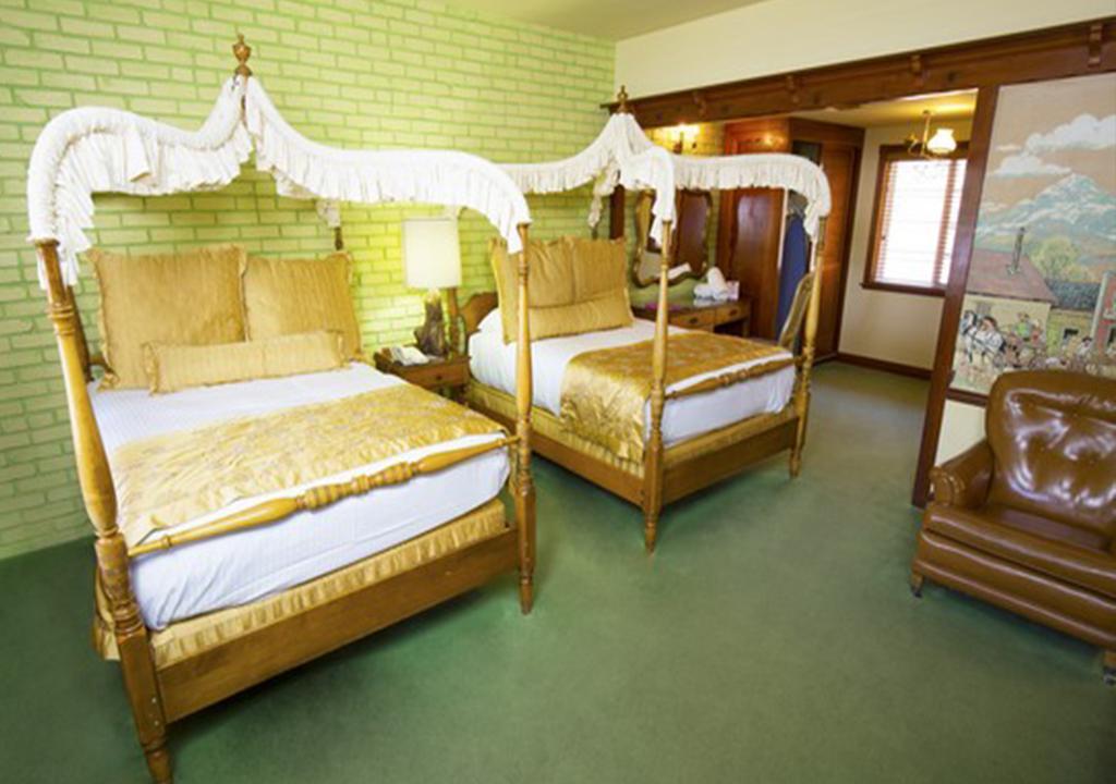 סן לואיס אוביספו Madonna Inn מראה חיצוני תמונה